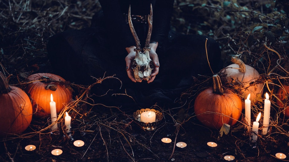 Scary Ideas For Halloween Party
 12 Scary Halloween Party Ideas To Give Your Guests A Spook