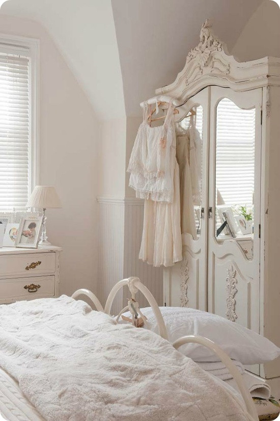 Shabby Chic Bedroom Accessories
 Cute Looking Shabby Chic Bedroom Ideas