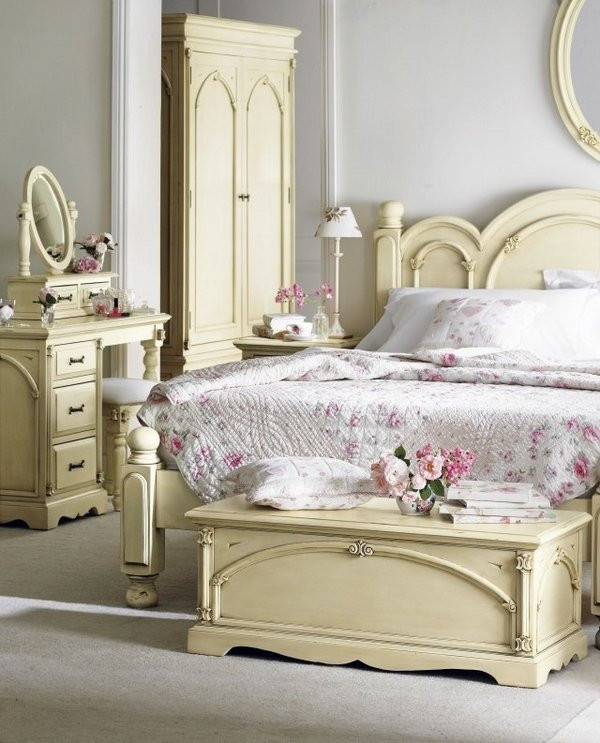 Shabby Chic Bedroom Furniture
 Shabby chic bedding sets – a romantic atmosphere in a
