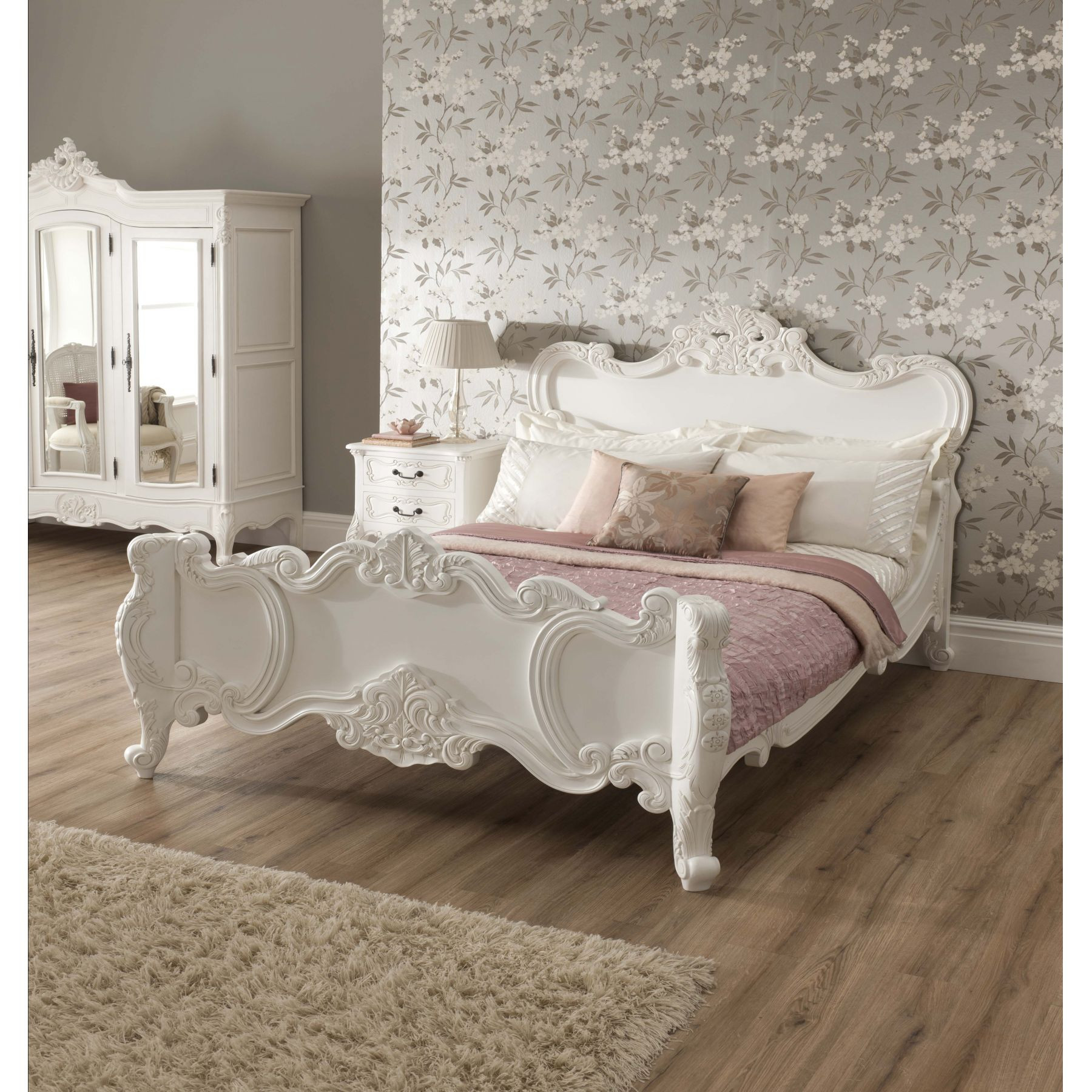 Shabby Chic Bedroom Furniture
 Vintage Your Room with 9 Shabby Chic Bedroom Furniture