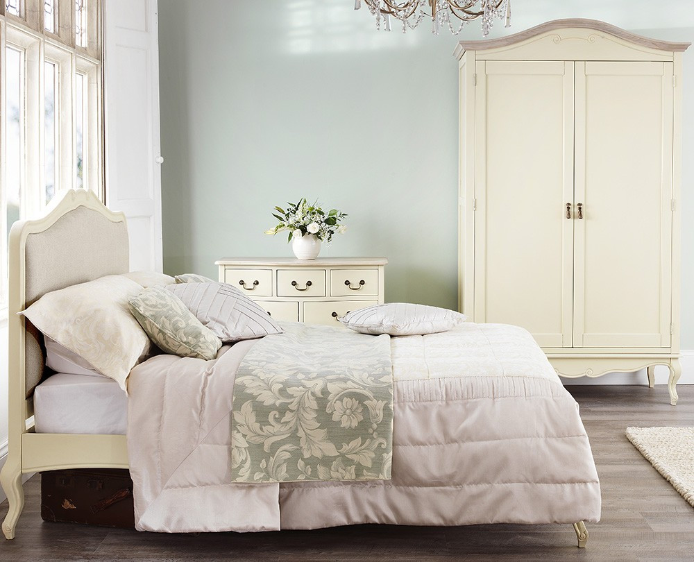 Shabby Chic Bedroom Furniture Sets
 Shabby Chic Champagne Upholstered 6FT Super King Bed