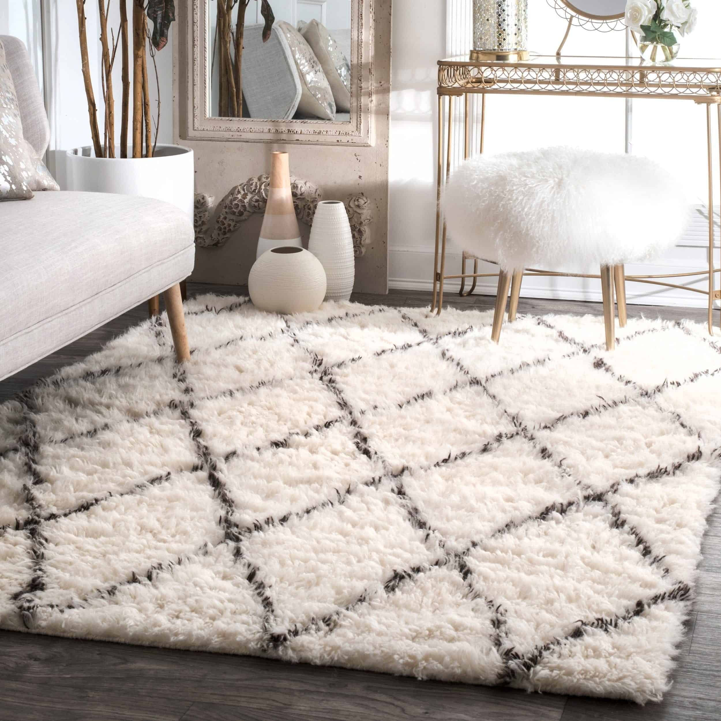 Shaggy Living Room Rugs
 Living Room Rugs That Chicly Transform Your Space
