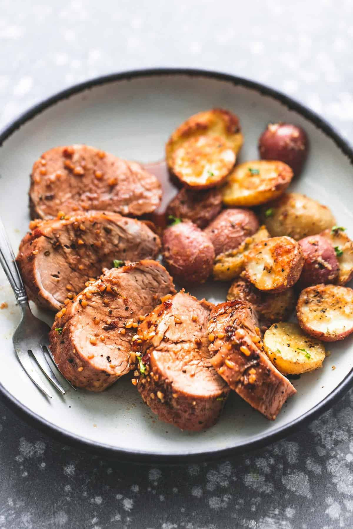 Sheet Pan Pork Tenderloin
 Sheet Pan Pork Tenderloin and Potatoes