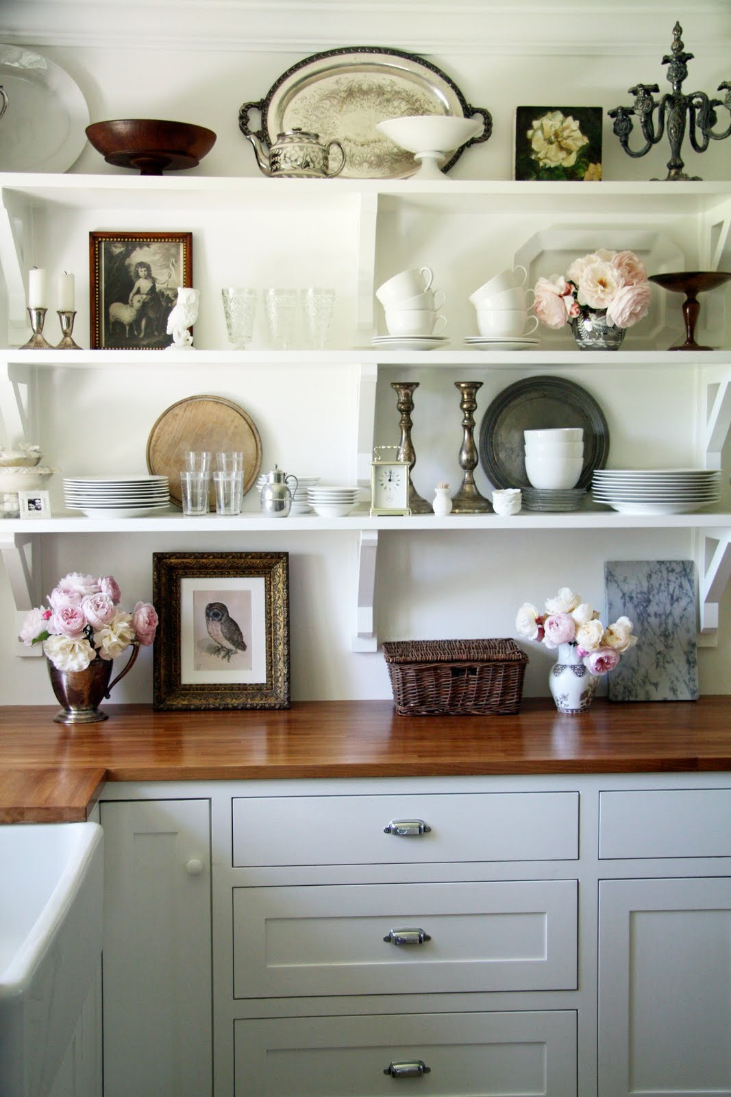 Shelves For Kitchen Wall
 Heir and Space White shelves in the kitchen