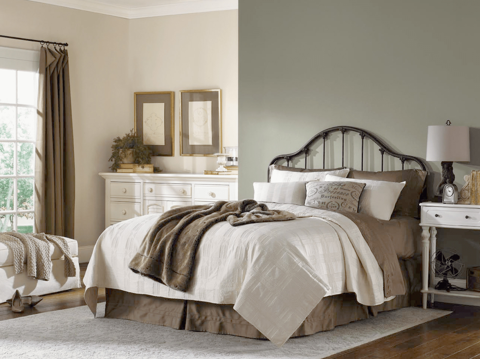 Sherwin Williams Bedroom Paint Colors
 8 Relaxing Sherwin Williams Paint Colors for Bedrooms