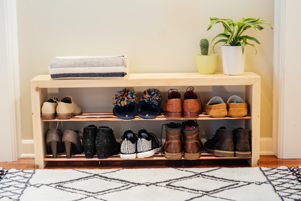 Shoe Rack DIY
 How to Make a Shoe Storage Bench
