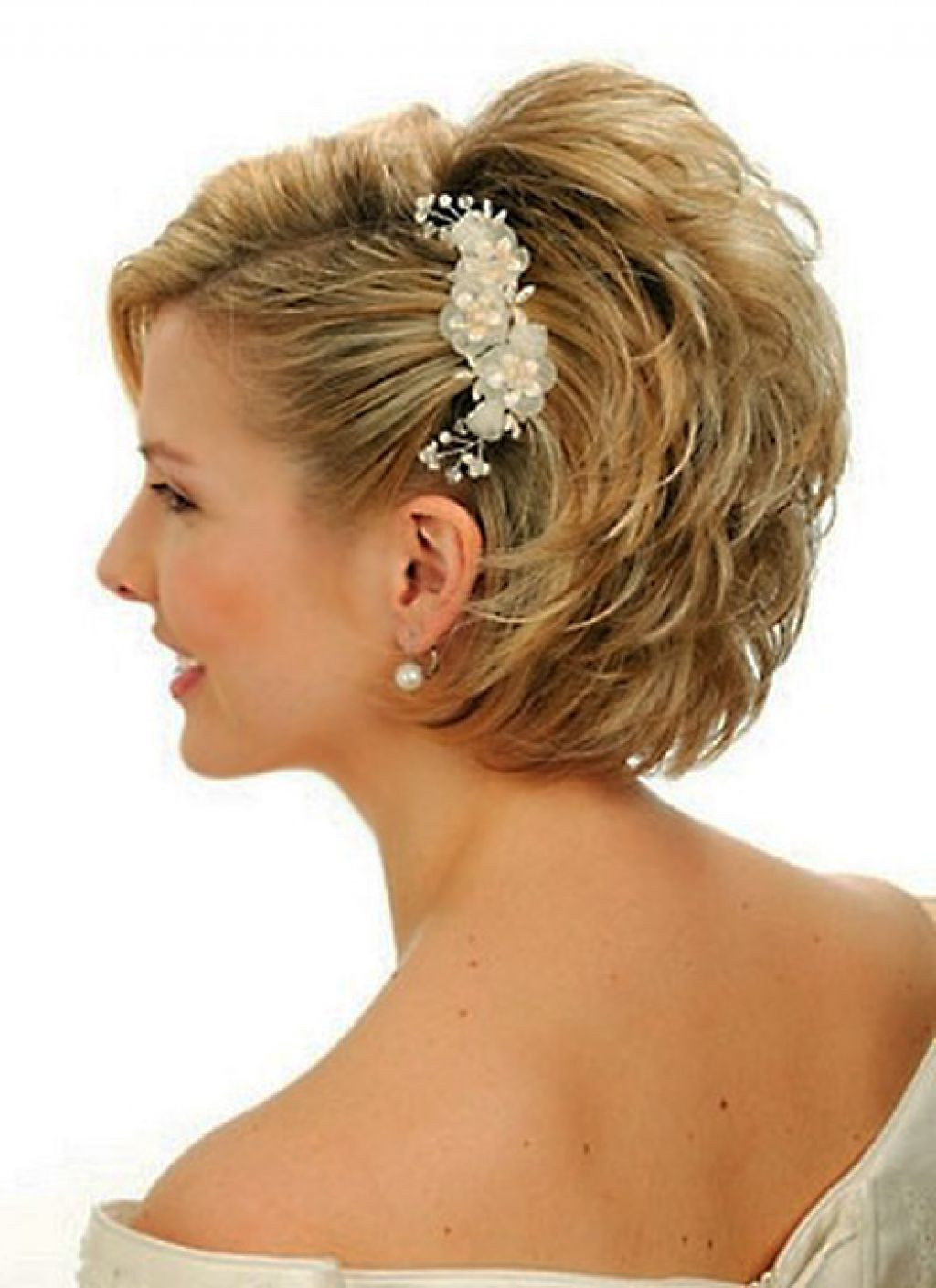Short Hairstyles For A Wedding Bridesmaid
 Short Wedding Hairstyles That Makes You Princess Ohh My My