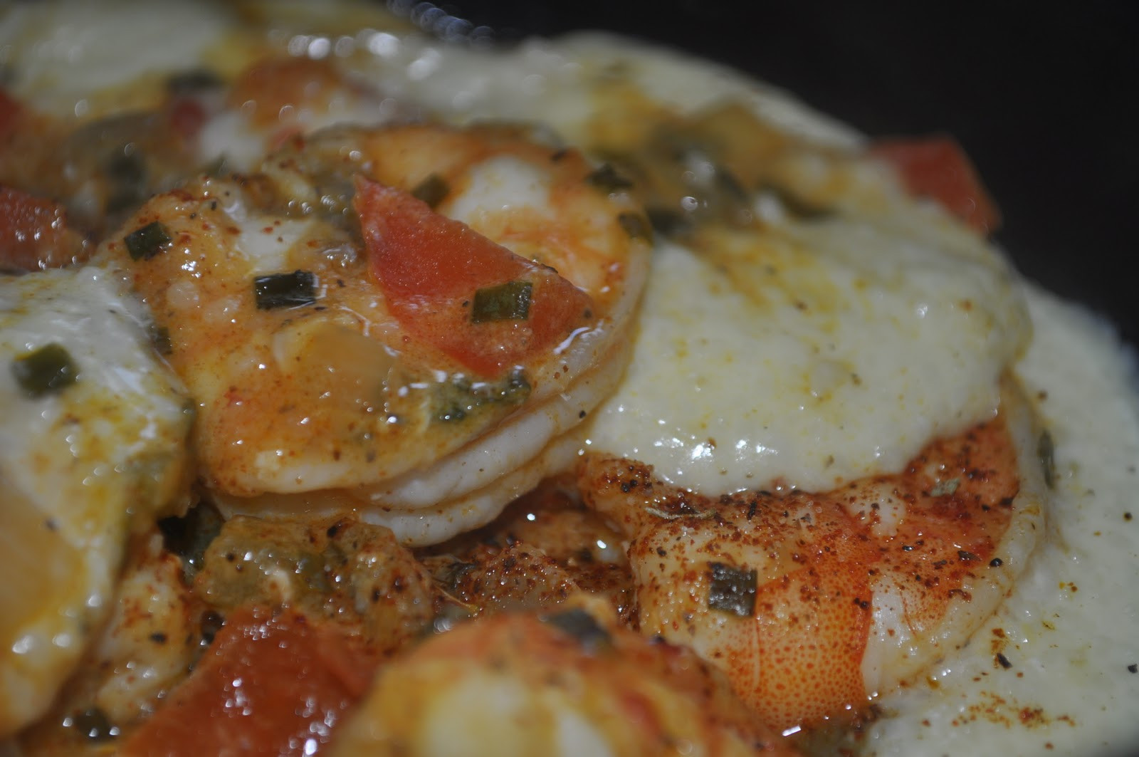 Shrimp And Grits Recipe Paula Deen
 3 Gals and a Kitchen Paula s Shrimp and Creamy Cheddar Grits
