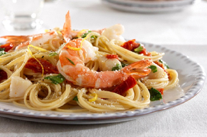 Shrimp Arugula Pasta
 ProteinPLUS Thin Spaghetti With Bay Scallops Shrimp And