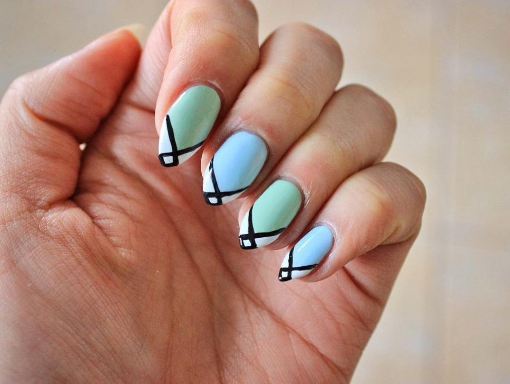 Simple Nail Colors
 3 Simple Nail Art Designs for Spring 2018