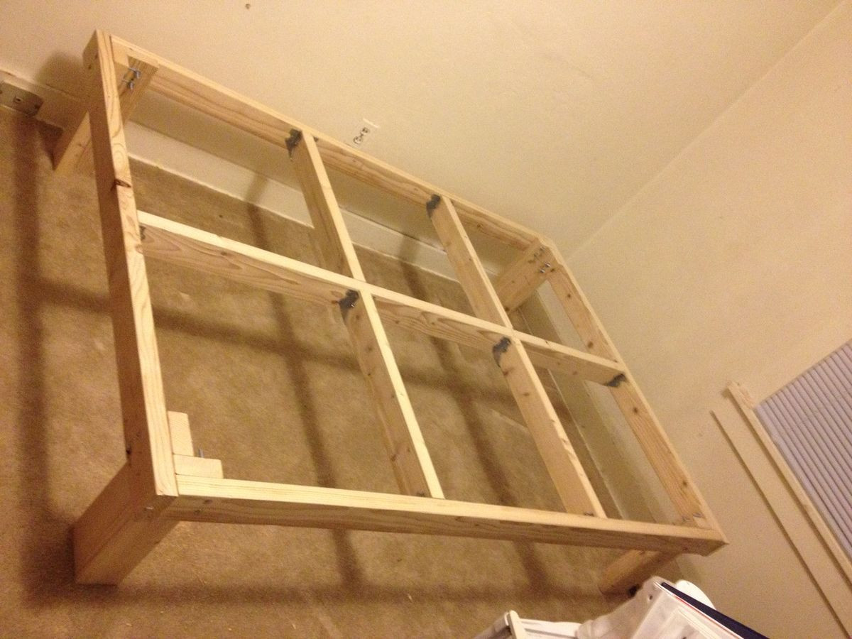 Simple Wood Bed Frame DIY
 3e19e c b8afc5fb93db347 1 200×900 pixels