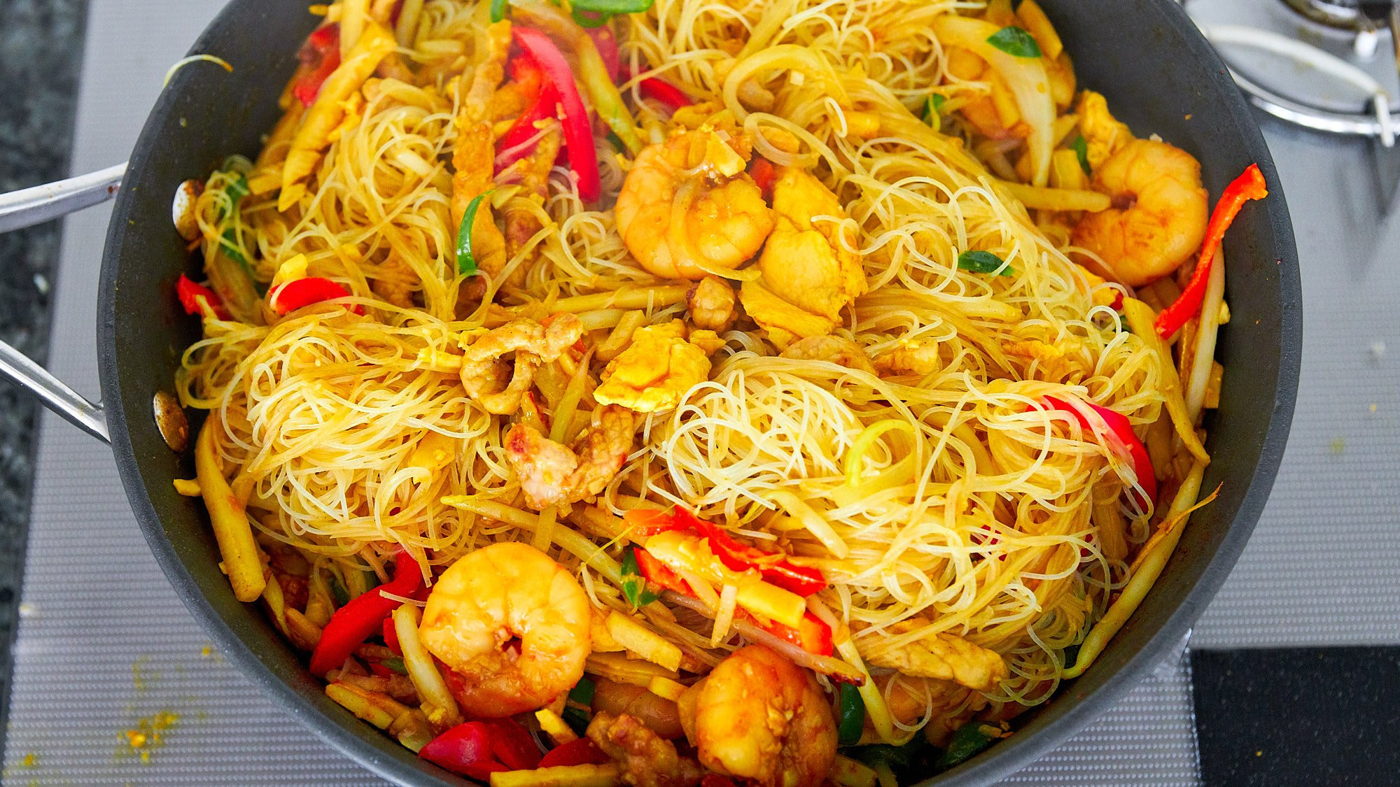 Singapore Rice Noodles
 Best Singapore Noodles Recipe Curry Maifun