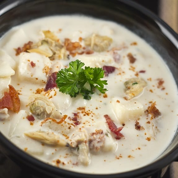 Slow Cooker Clam Chowder
 Slow Cooker Clam Chowder with Potatoes