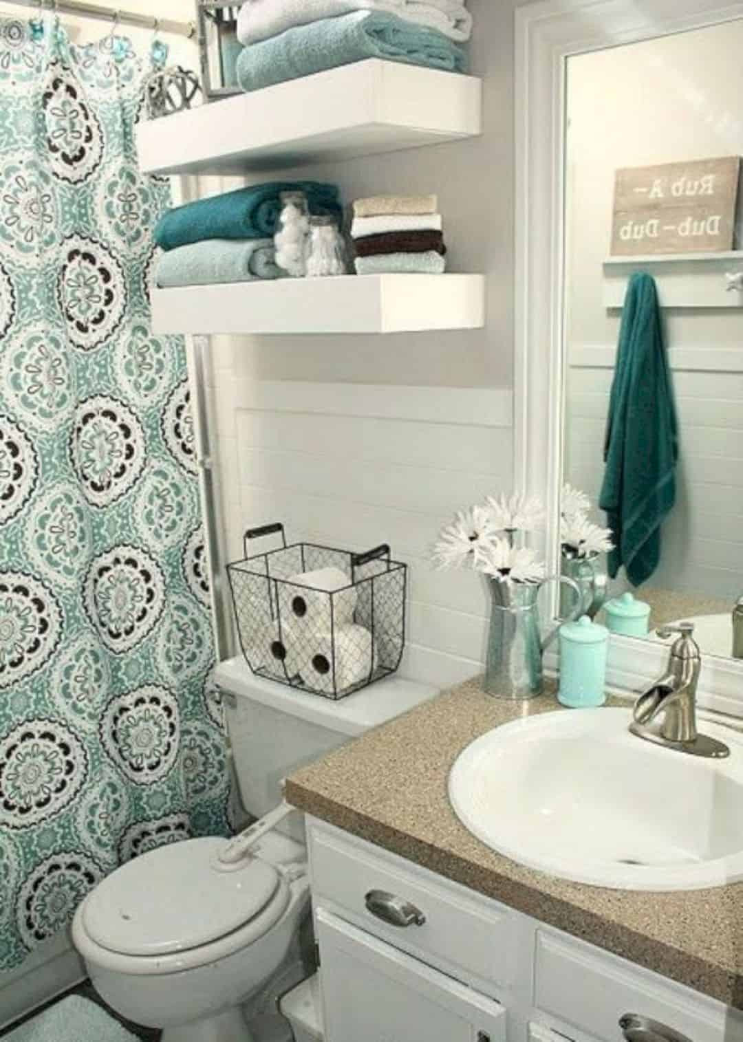 Small Apartment Bathroom Ideas
 17 Awesome Small Bathroom Decorating Ideas