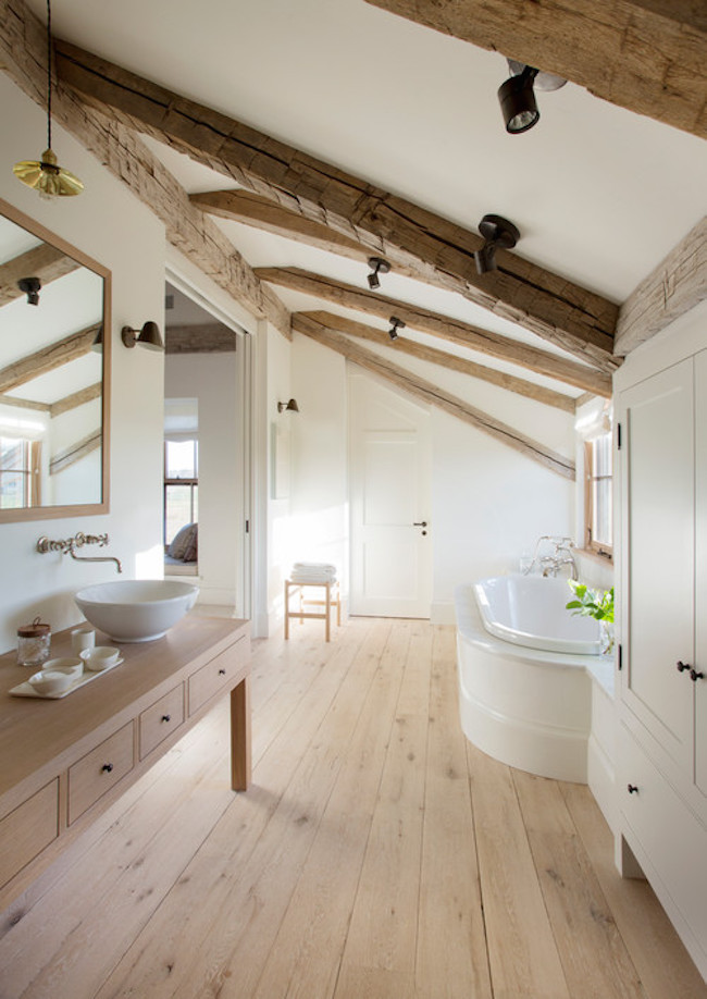 Small Attic Bathroom
 15 Attics Turned into Breathtaking Bathrooms