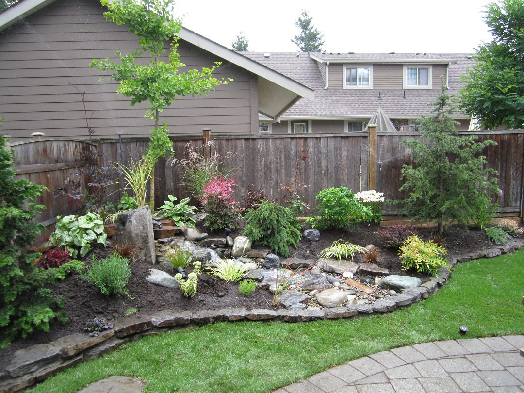 Small Backyard Garden Ideas
 Small Backyard Landscaping Concept to Add Cute Detail in