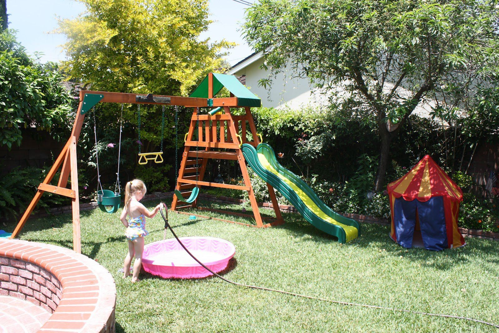 Small Backyard Playground Ideas
 Create Your Beautiful Gardens with Small Backyard