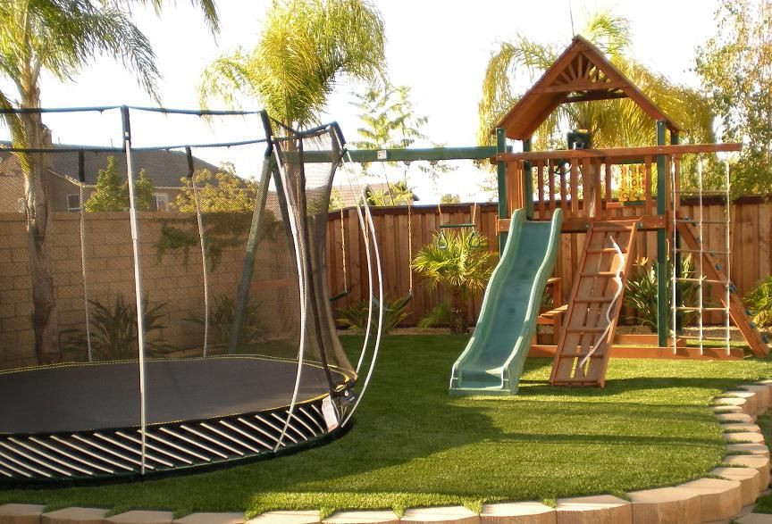 Small Backyard Playground Ideas
 Playground sets for small backyard landscaping ideas kids