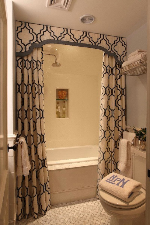 Small Bathroom Curtains
 Tiny But Chic 3 Easy Ideas For Small Bathrooms