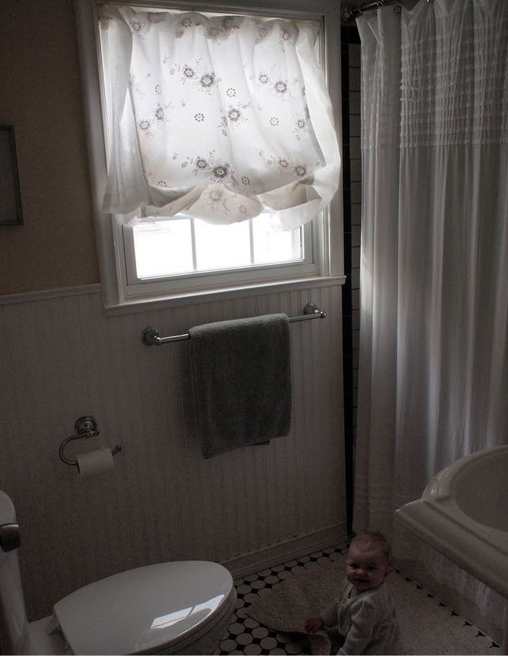 Small Bathroom Curtains
 Best 25 Small window curtains ideas on Pinterest