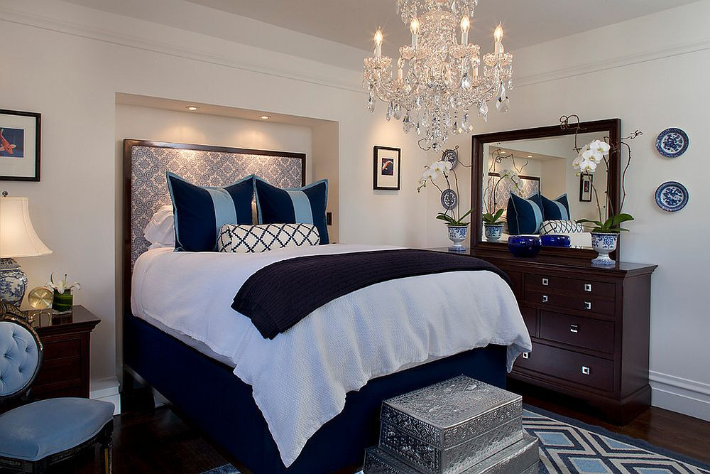 Small Bedroom Chandelier
 20 Bedroom Chandelier Ideas that Sparkle and Delight