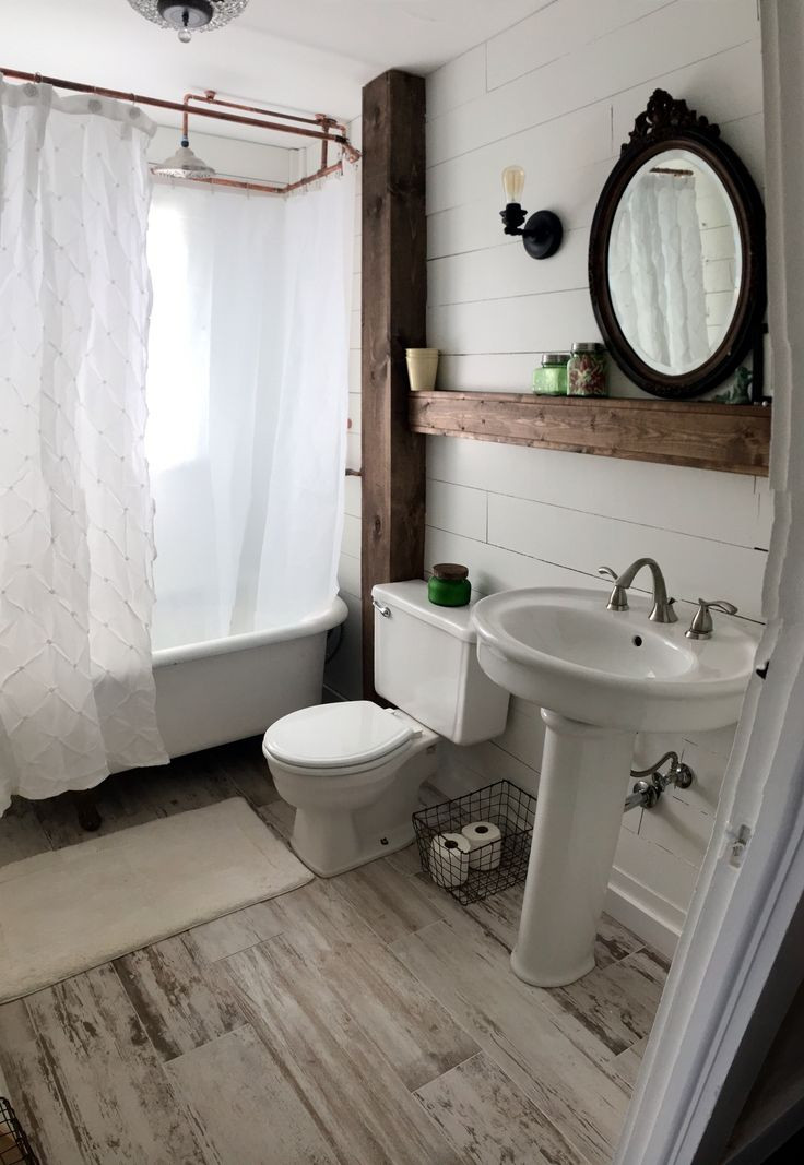 Small Farmhouse Bathroom
 Ideas for Vintage and Modern Farmhouse Bathroom Decor