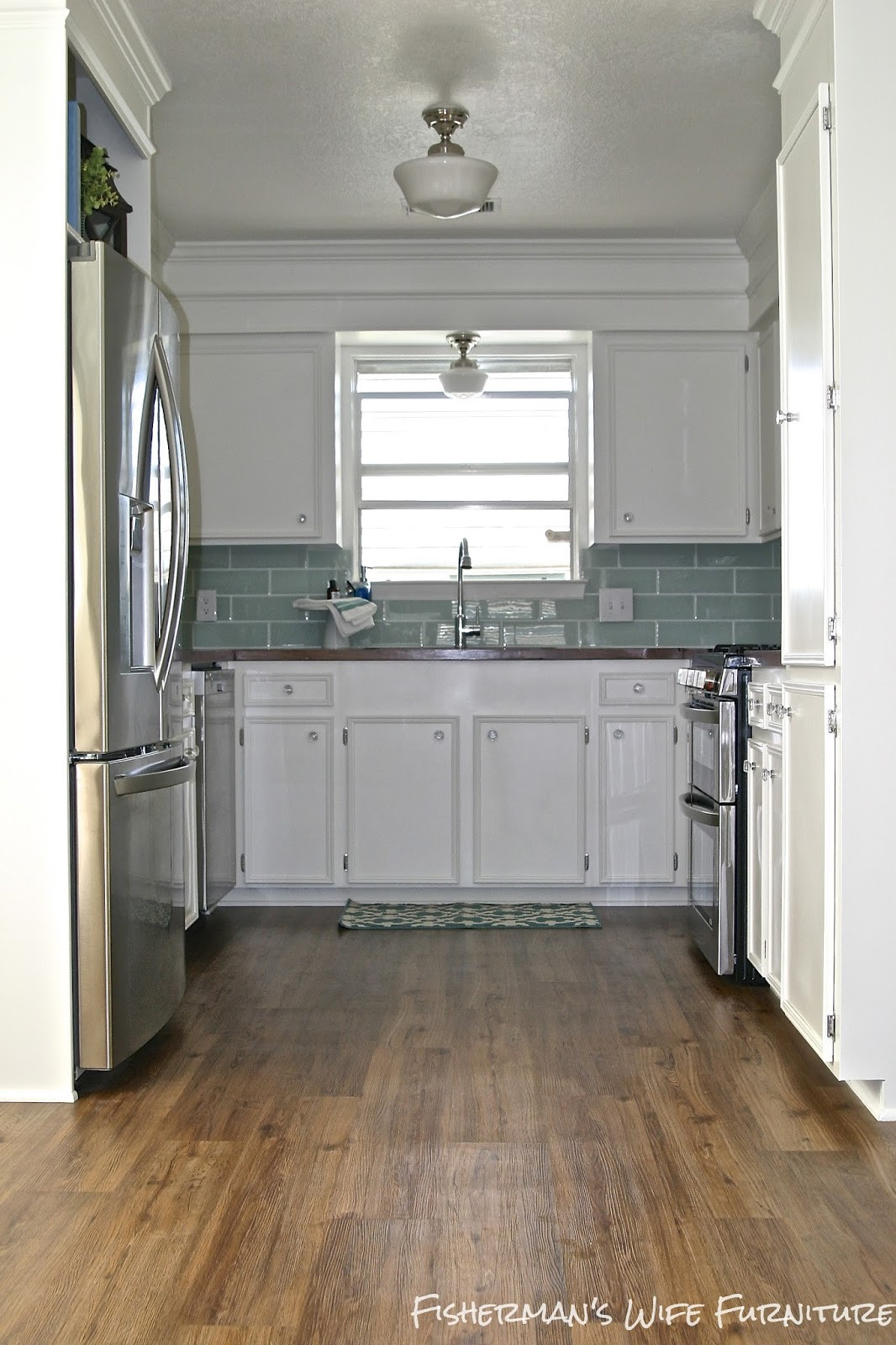 Small Kitchen Makeovers
 Remodelaholic