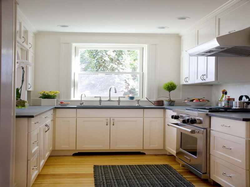 Small Kitchen Makeovers
 Kitchen makeover tips