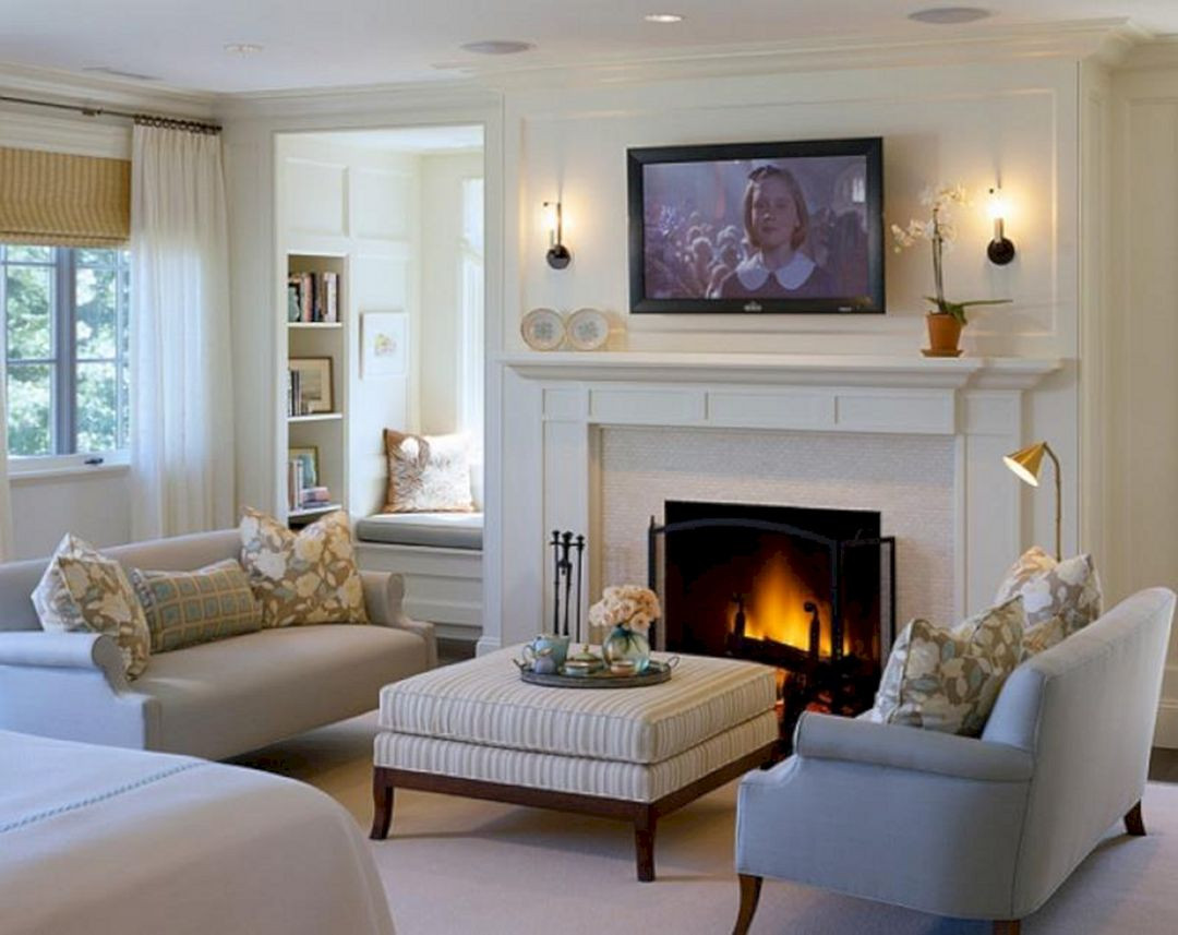 Small Living Room With Fireplace
 35 Awesome Small Keeping Room Design And Decor With