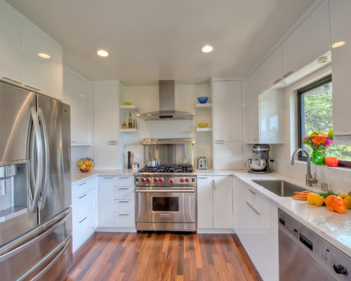 Small White Kitchen
 Small White Kitchen