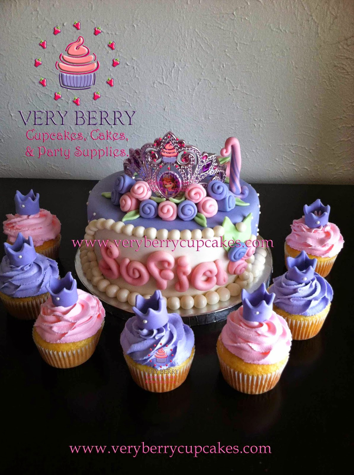 Sofia The First Cupcakes
 Veryberry Cupcakes SOFIA THE FIRST FONDANT CAKE