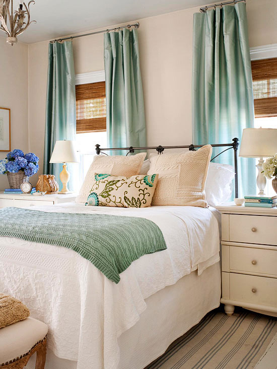 Soothing Bedroom Paint Colors
 Soothing Bedroom Color Schemes Setting for Four