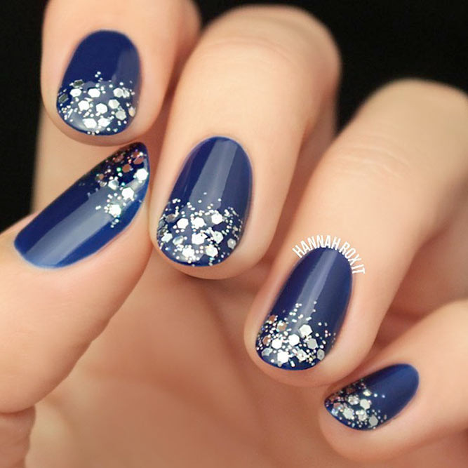 Sparkly Glitter Nails
 21 Winter Nail Designs To Warm You Up