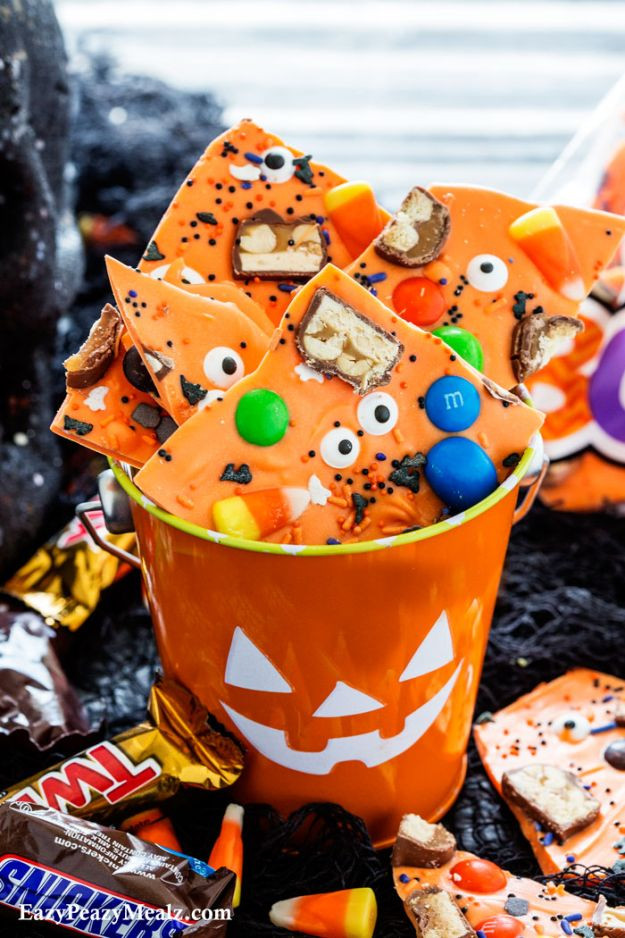 Spooky Halloween Party Ideas
 17 Fun Halloween Party Food Ideas for an Unfor table