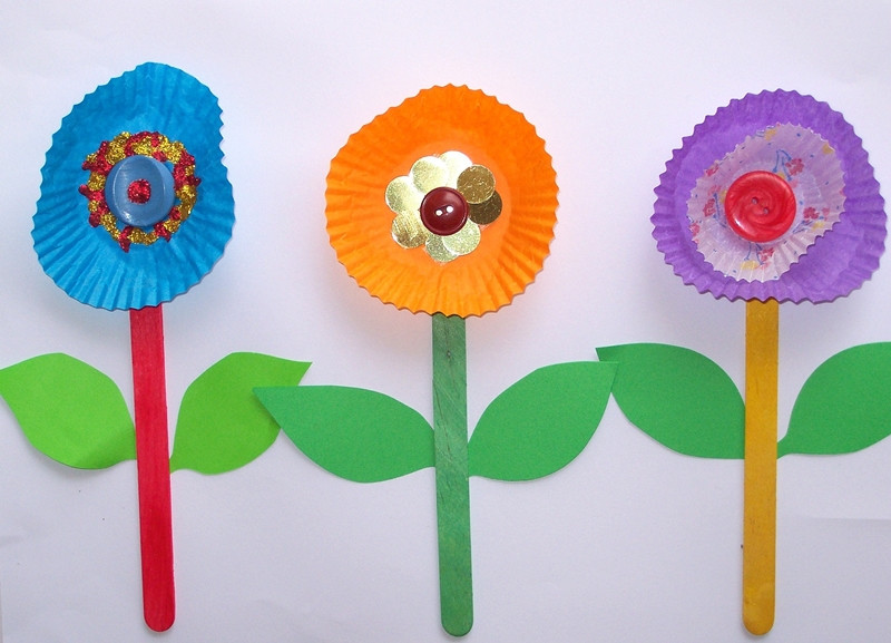 Spring Crafts Preschool
 easy preschool spring crafts craftshady craftshady