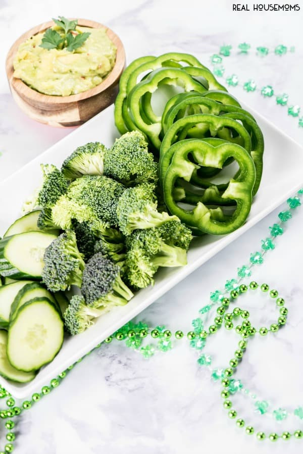 St Patrick Day Party Food Ideas
 No Fuss St Patrick s Day Party Food Real Housemoms