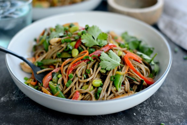 Stir Fry Soba Noodles
 Simply Scratch Chicken and Spring Ve able Soba Noodle