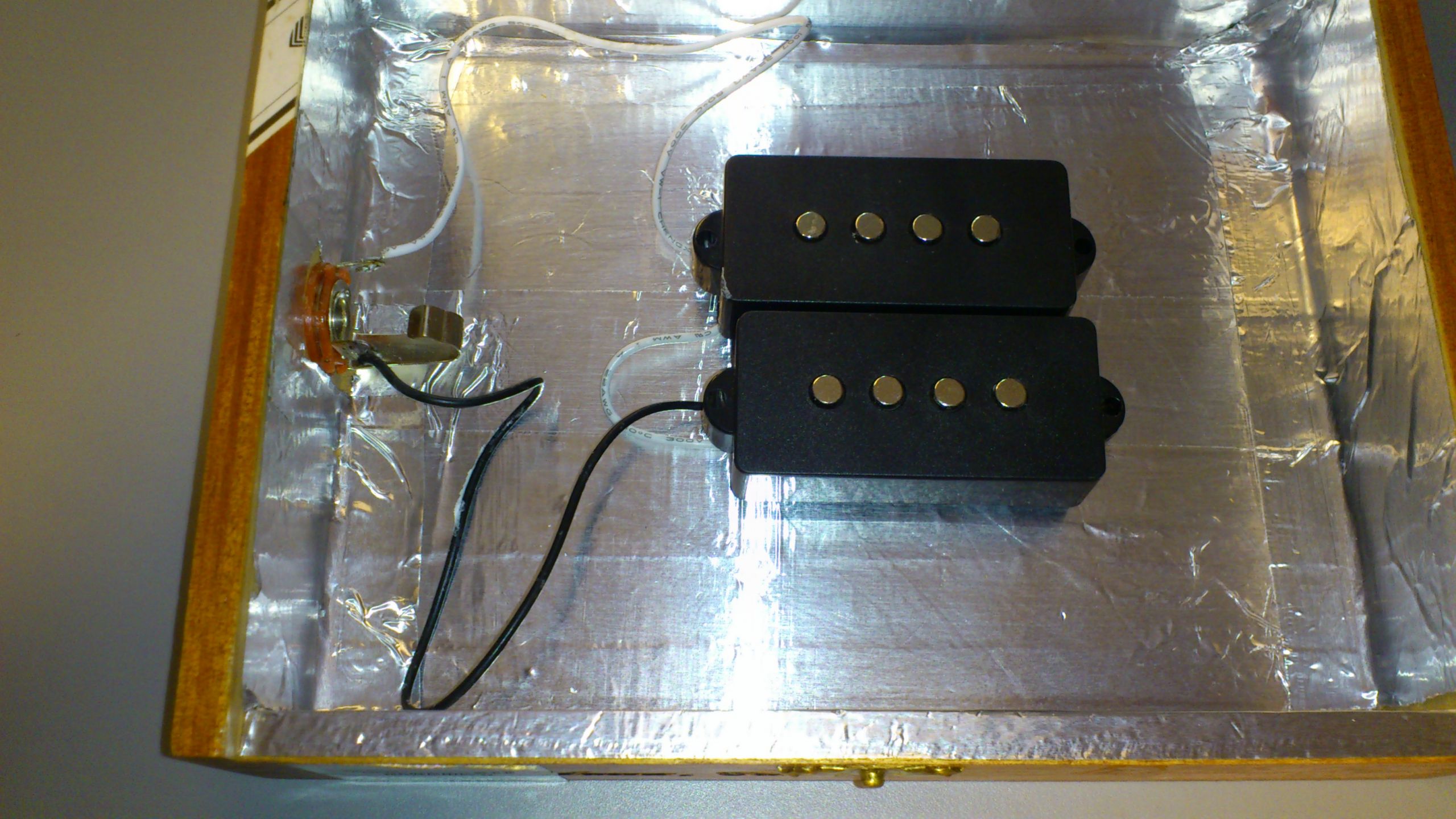 Stomp Box DIY
 P Bass Stomp Box DIY Guitar
