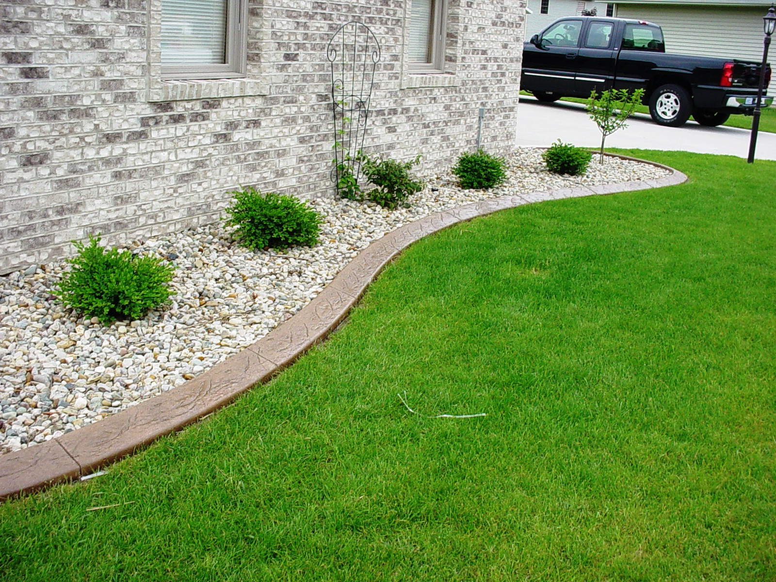 Stone Landscape Edging Ideas
 Decor Cheap Landscape Border