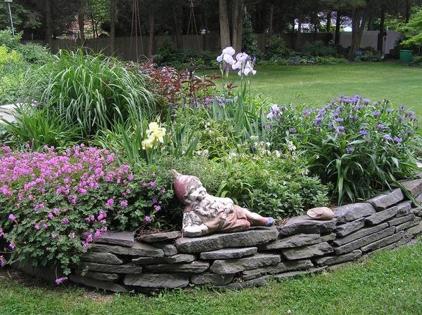 Stone Landscape Edging Ideas
 Gorgeous landscape designs and modern garden edging ideas