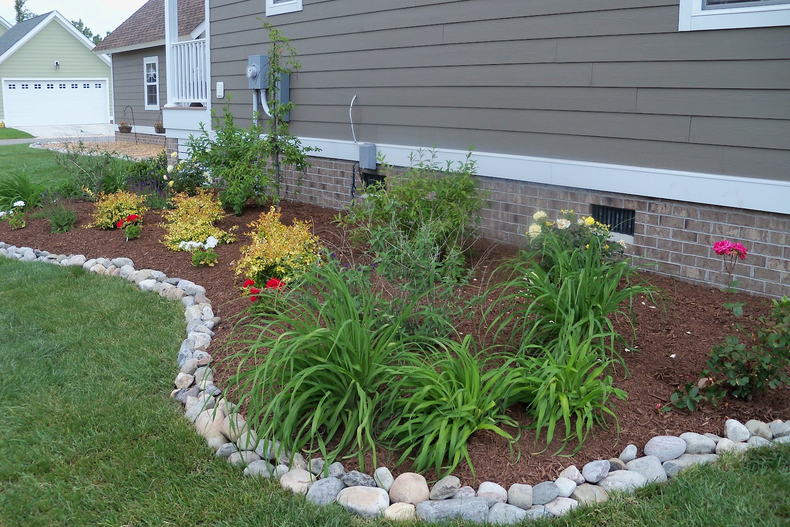 Stone Landscape Edging Ideas
 Edging design ideas