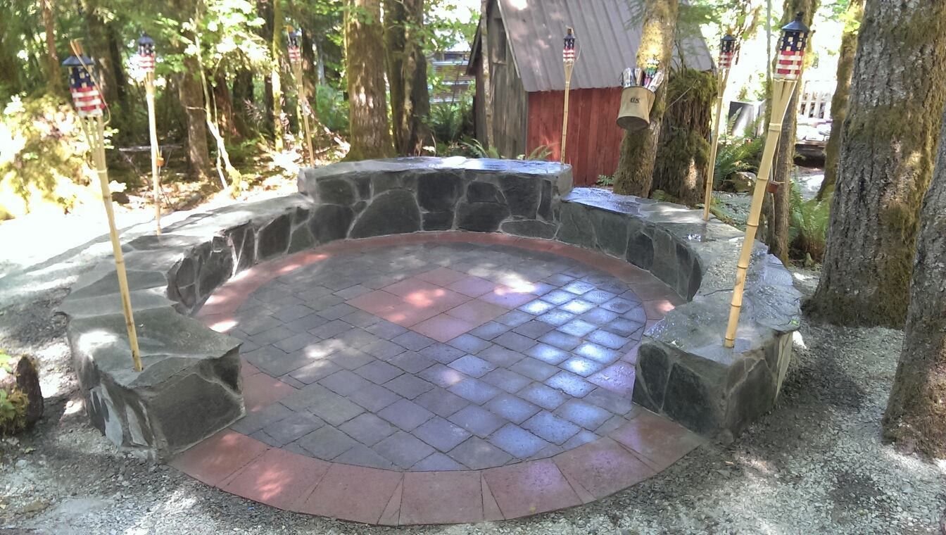 Stone Patio With Fire Pit
 How to make a Stone Patio Fire Pit 6
