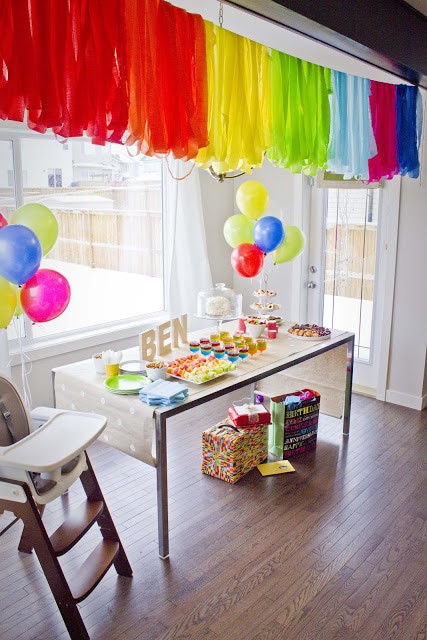 Streamer Decoration Ideas For Birthday Party
 25 Rainbow Party Ideas that Will Knock Your Socks f