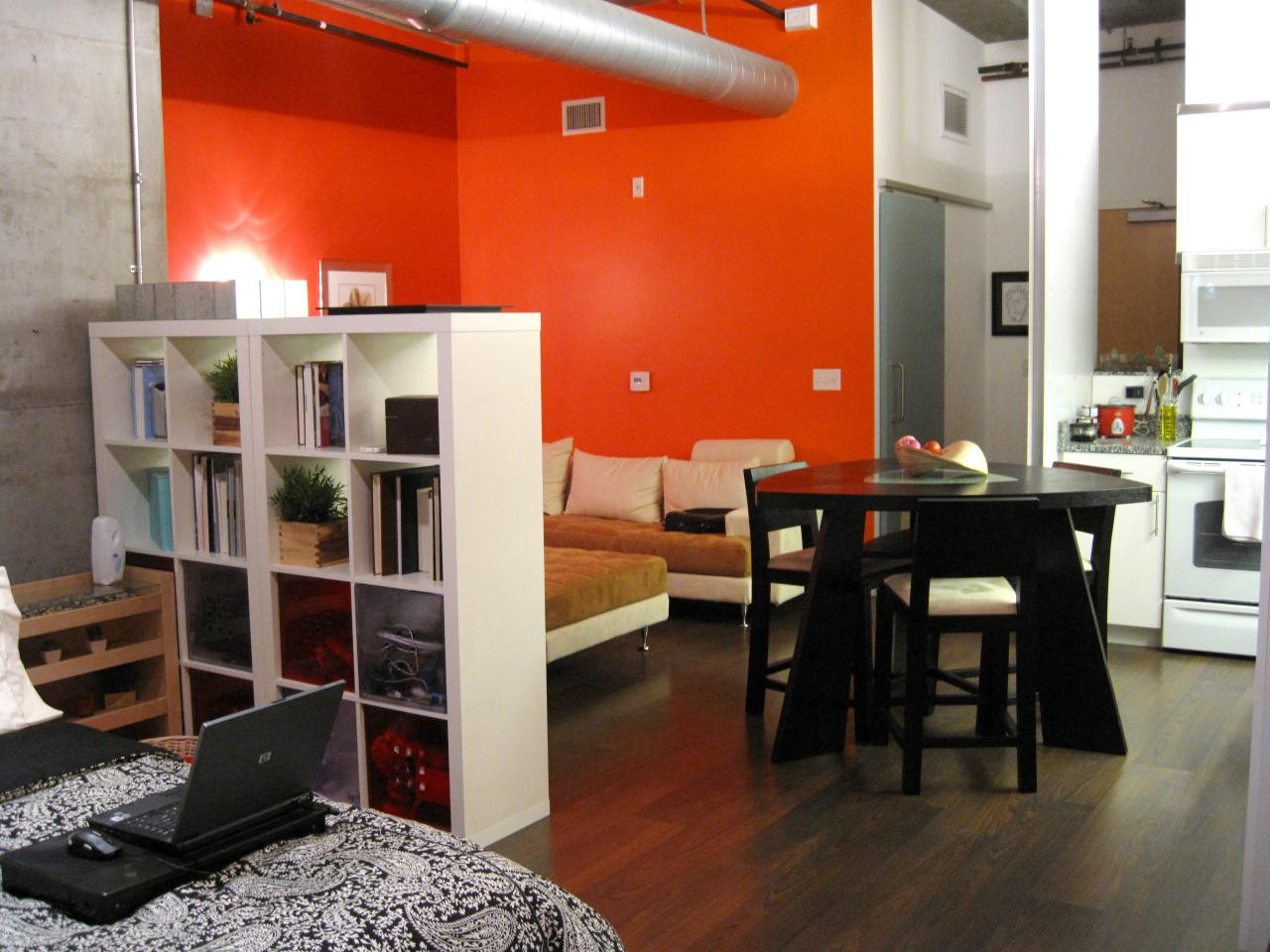 Studio Apartment Living Room Ideas
 Creative Small Studio Apartment Ideas with Space Saving