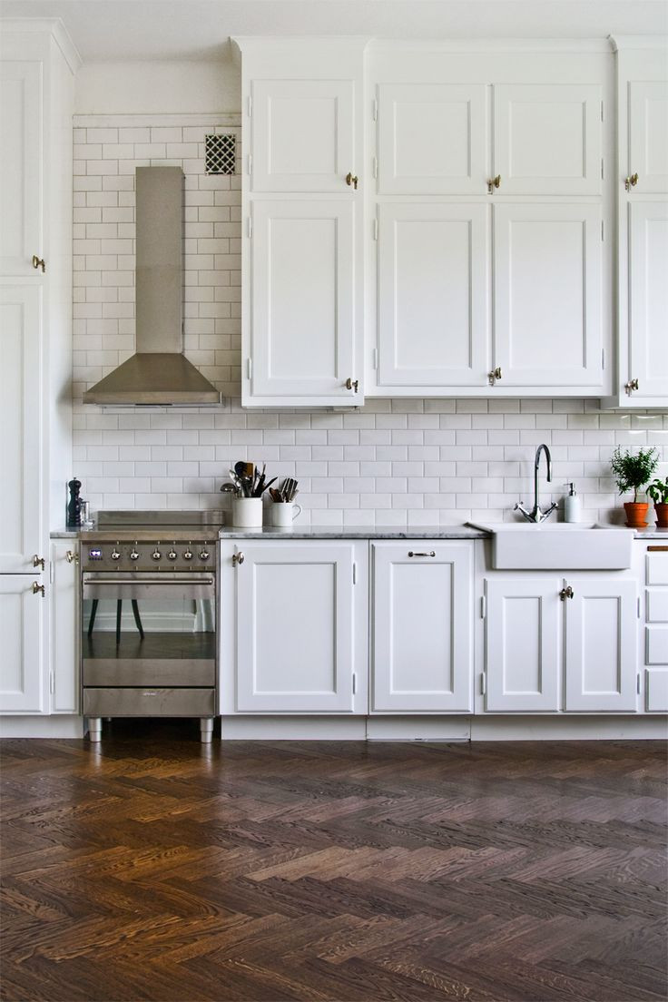 Subway Tiles Kitchen
 Dress Your Kitchen In Style With Some White Subway Tiles