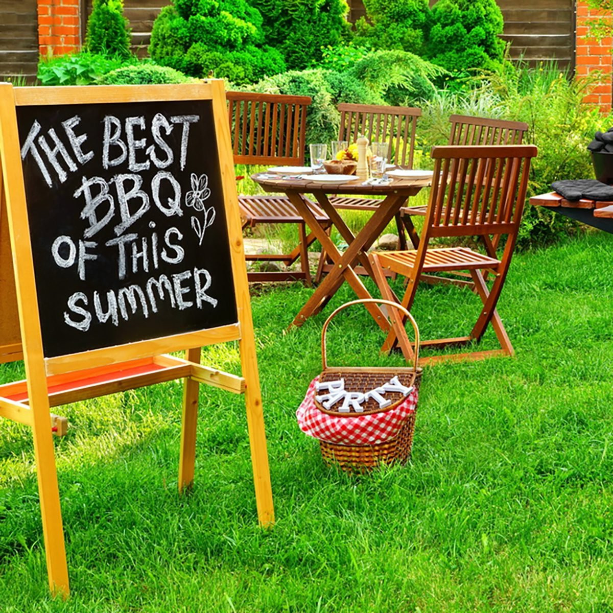 Summer Barbecue Party Ideas
 11 Insanely Smart Ideas for Your Backyard Party