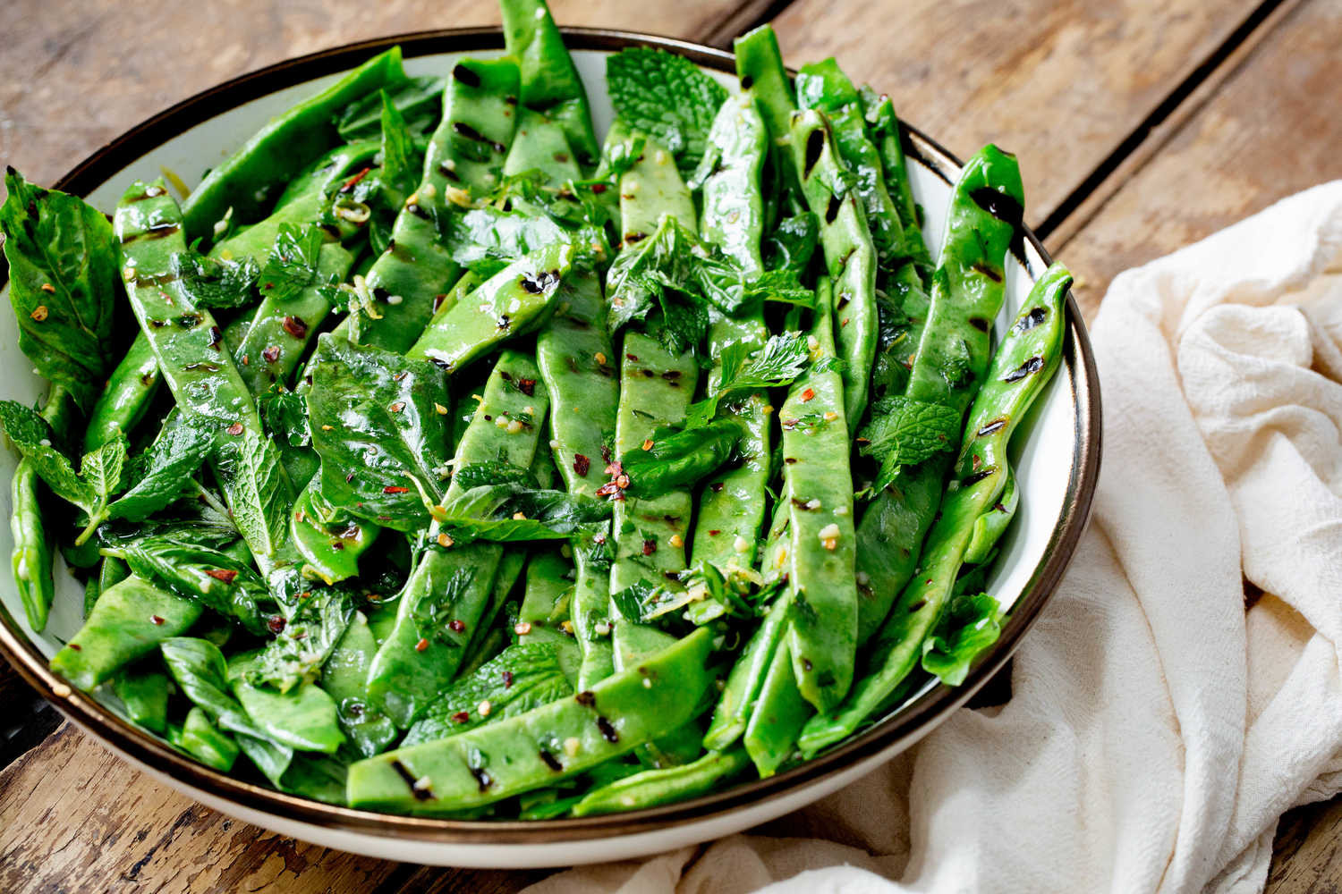 Summer Bean Recipe
 Grilled Summer Beans With Garlic and Herbs Recipe NYT