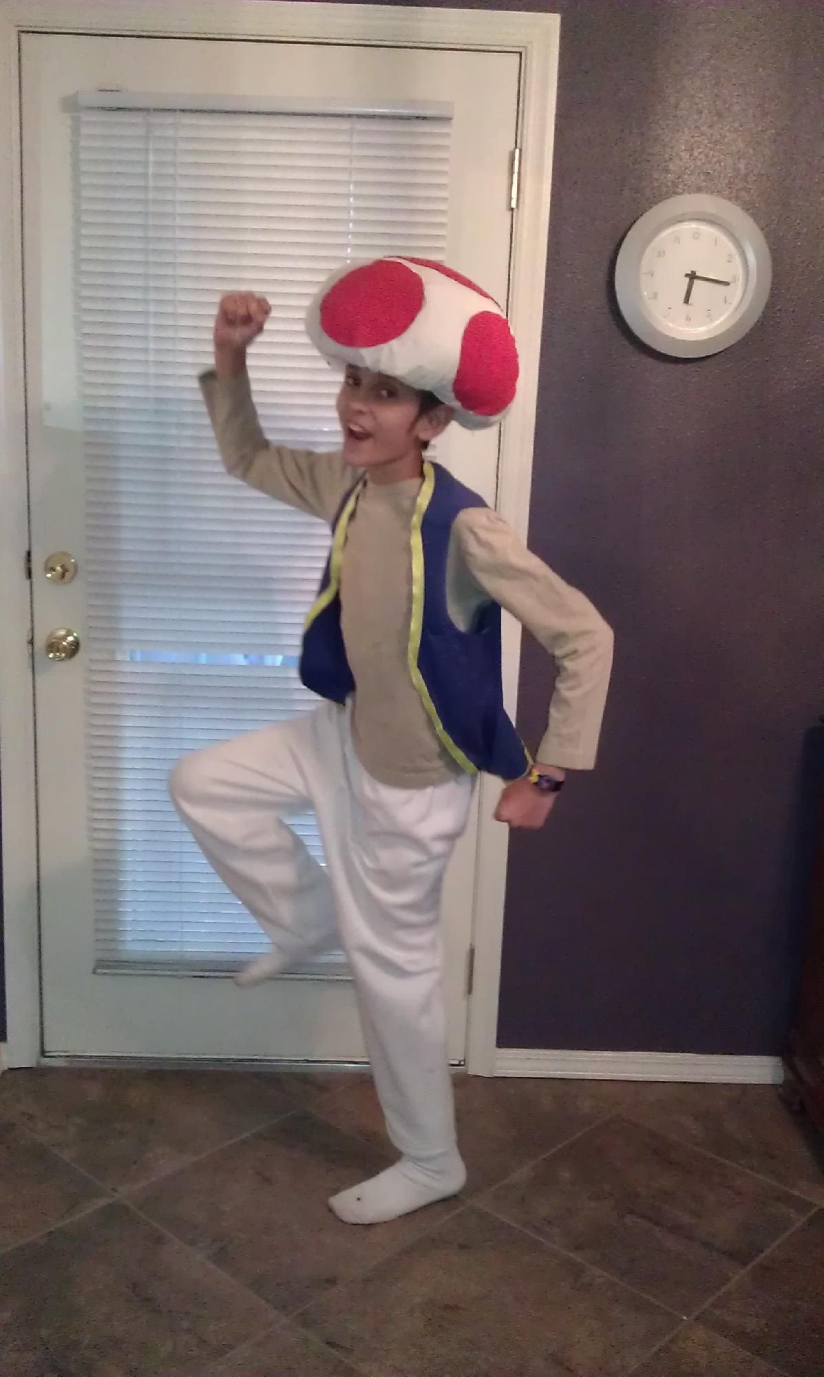 Super Mario Costume DIY
 Toad from Super Mario Bros Super Easy No Sew Homemade