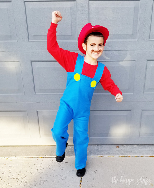 Super Mario Costume DIY
 DIY Super Mario Brothers Costumes The Happy Scraps