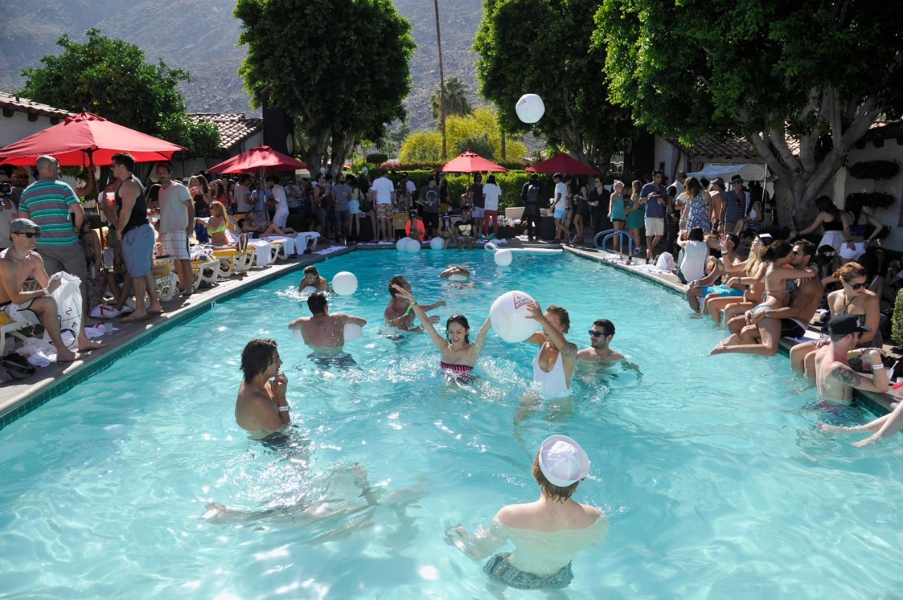 Swimming Pools Party Ideas
 Dangerous Pool Parties in Winnipeg